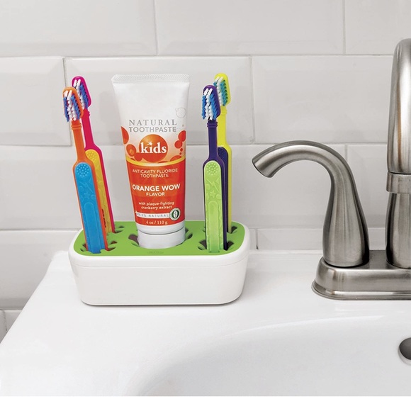 OXO KIDS TOOTHBRUSH HOLDER TOT TOOTHBRUSHING STATION GREEN NEW - Picture 2 of 5